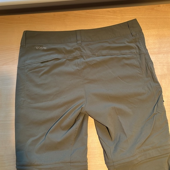Columbia Women's Saturday Trail II Convertible Hiking Pants in Olive Grn 10 Reg - Picture 3 of 16